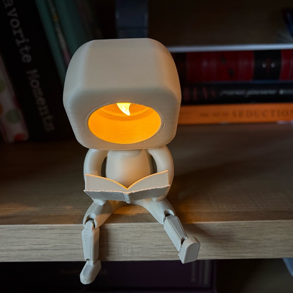 Lantern Buddy ©️